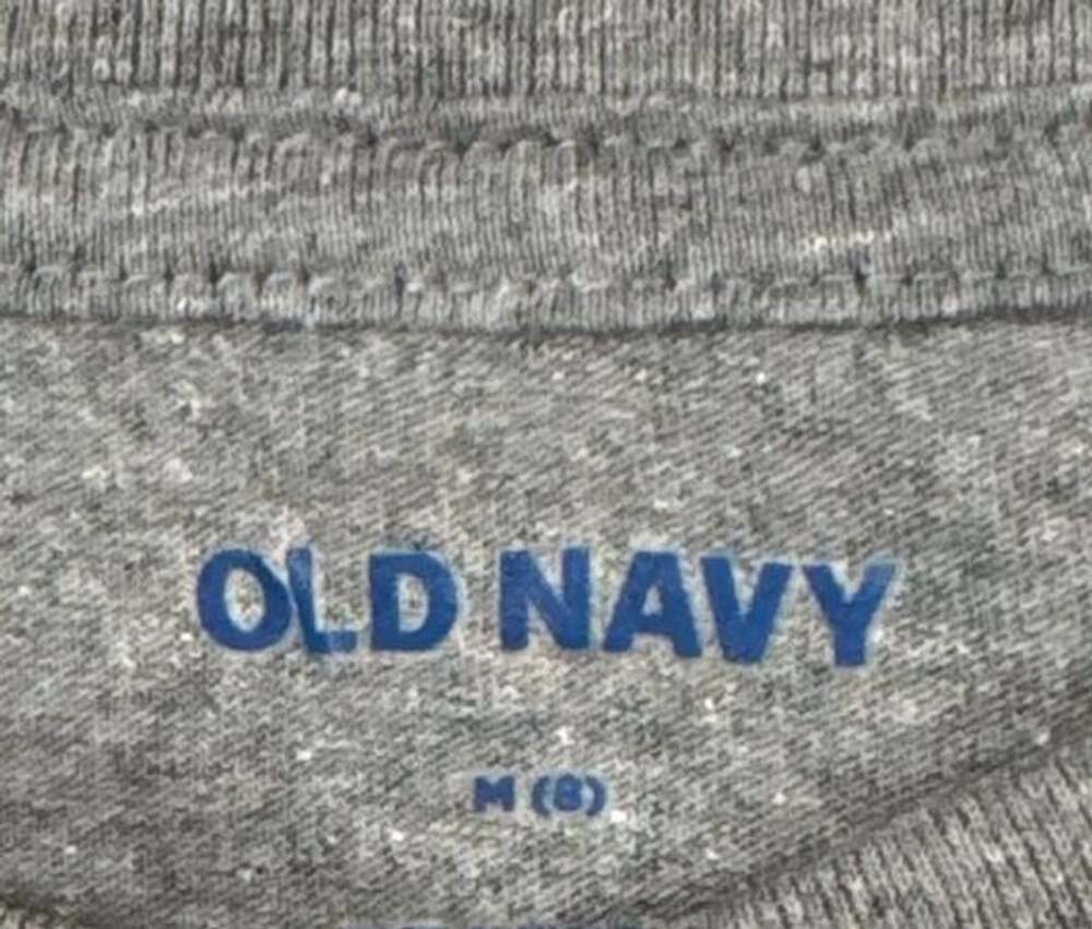 Old Navy Tom and Jerry Christmas Graphic Long Sleeve T-Shirt Grey M (8) - Picture 4 of 4